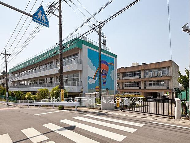 春日部市立川辺小学校(800m)