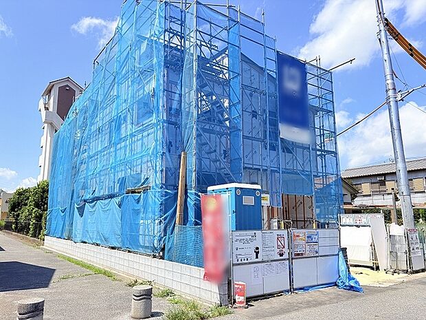 角地のような開放感で過ごせる1号棟です。