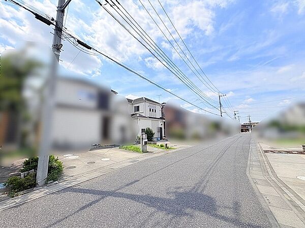 澄みわたる青空の下に広がる、穏やかな空気が流れる閑静な住環境