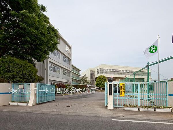 春日部市立春日部中学校（1490m）