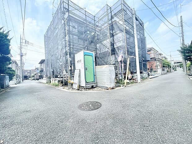 新しい暮らしへの期待が高まる、穏やかな空気が流れる閑静な住環境です。