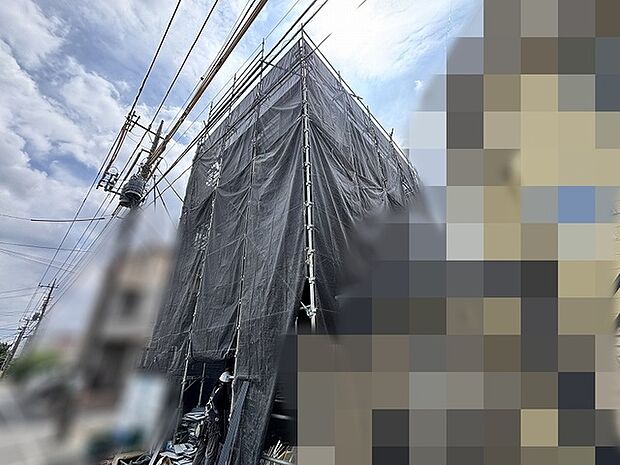 新しい暮らしの完成へ向けて着実に形作られていく期待感に満ちた外観風景