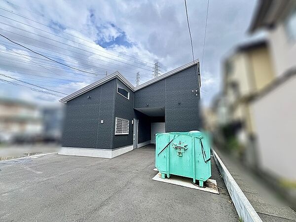洗練された佇まいが目を引くスタイリッシュな外観デザインです