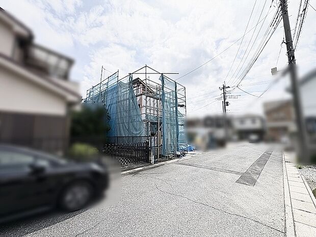 新しい暮らしへの期待が高まる、穏やかな空気に包まれた住まいの外観です。