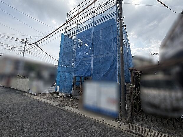 新たな暮らしの形が形作られていく、静かに期待が高まる佇まいです。