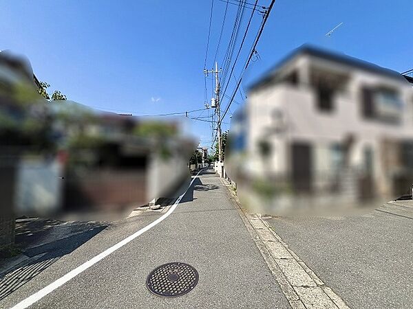 穏やかな空気が流れる落ち着いた佇まいの住環境が広がる穏やかな街並み