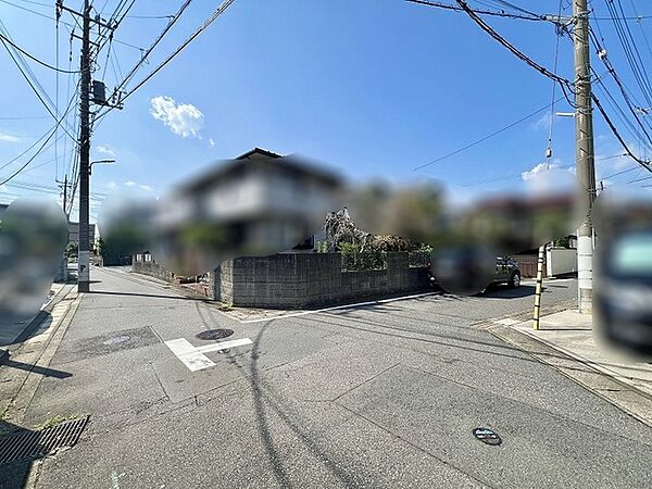 開放的な空が広がり、穏やかな時間が流れる落ち着いた住環境です。