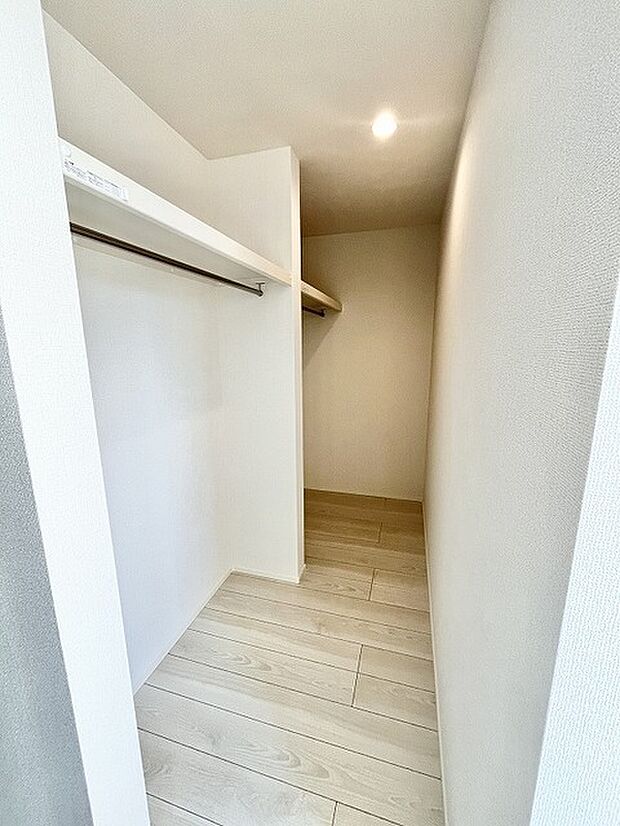 無駄のないシンプルな空間設計が、日々の暮らしに心地よい整頓とゆとりをもたらしてくれます。