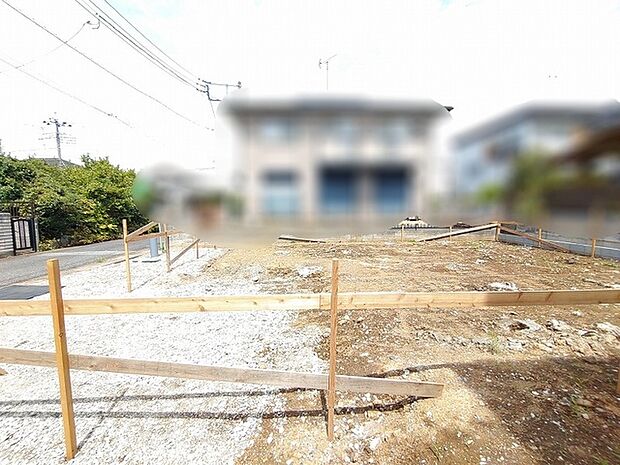 静かな環境に包まれた開放感のある敷地で新しい暮らしの構想を描きませんか