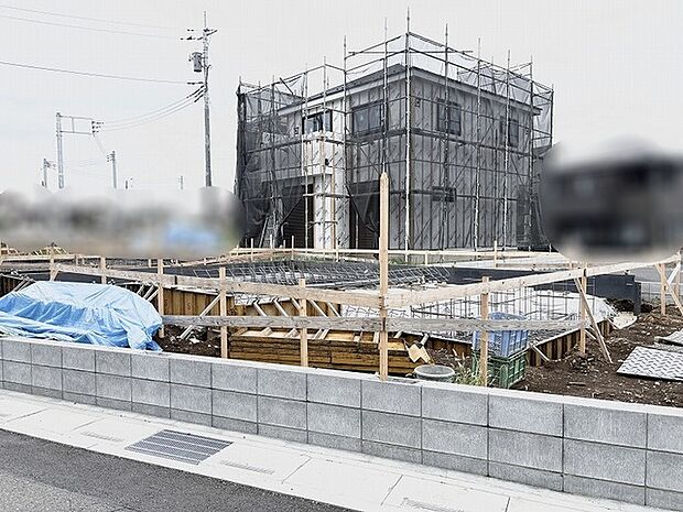 新たな暮らしの形が形作られていく過程を見守る期待感高まる現地状況