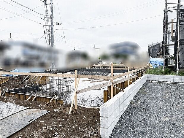 これからの新しい暮らしの土台がしっかりと築かれていく安心感のある風景