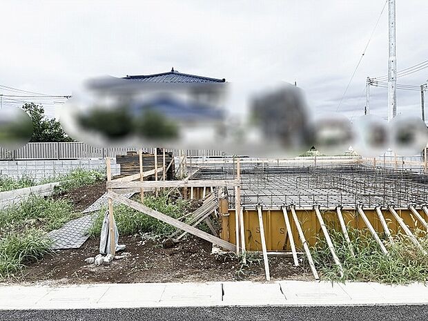 新たな暮らしの始まりを静かに予感させる整えられた区画にこれからの風景を描く場所