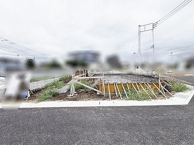 新しい暮らしへの期待が高まる、穏やかな空気に包まれた開放的な敷地です。