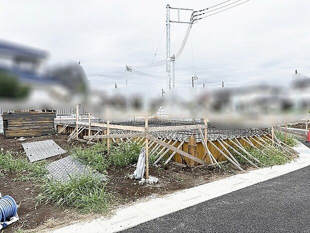 新しい暮らしの始まりを感じさせる、これからの工程が楽しみになるような区画です。