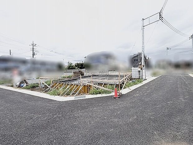 開放的な角地に位置し、これからの新しい暮らしの形を思い描く楽しみが広がる穏やかな空間。