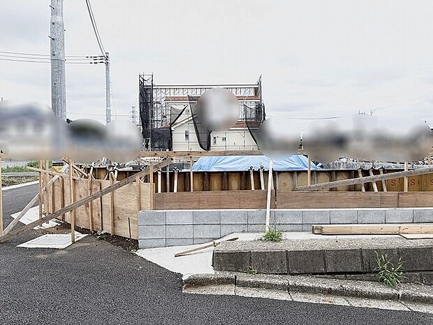 静かな環境に佇む敷地は、これからの新しい暮らしへの期待が高まる空間です。