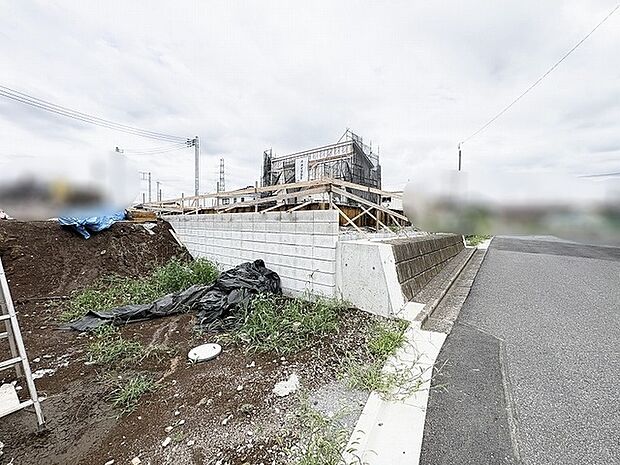 空の広がりを感じる開放的な敷地でこれからの新しい暮らしの形を丁寧に描く場所
