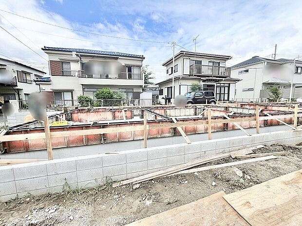 穏やかな空気が流れる閑静な住宅街に新しい暮らしの基盤が整っていく心地よい景観