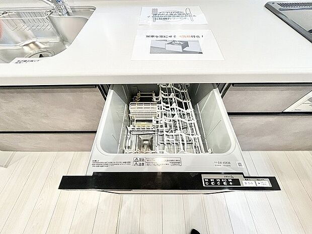 日々の暮らしをスムーズに整える機能的な設備が備わった空間です。