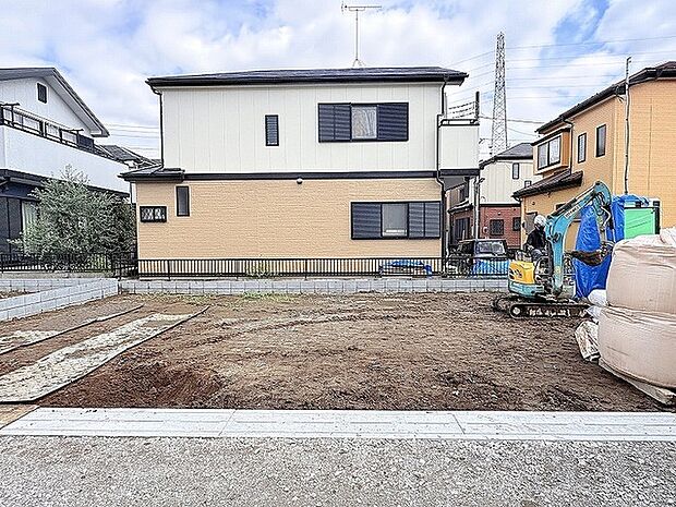 周辺環境の落ち着いた雰囲気に包まれた、これからの新しい暮らしの可能性が広がる穏やかな空間。
