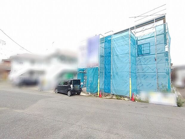 新しい暮らしへの期待が高まる、これからの完成が楽しみな住まいの外観です。
