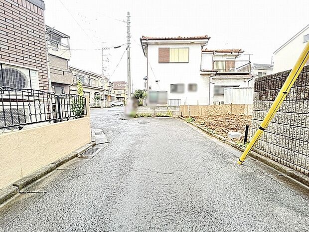 穏やかな空気が流れる閑静な住宅街に佇む、落ち着きのある日常を育む空間です。