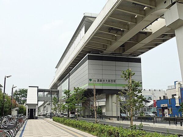 西新井大師西駅（640m）
