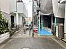 外観：周辺の建物との距離感が程よく保たれた落ち着きのある佇まいです