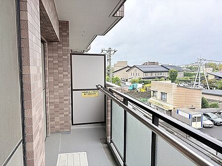 開放的な視界が広がり日常に心地よいゆとりをもたらすバルコニー空間