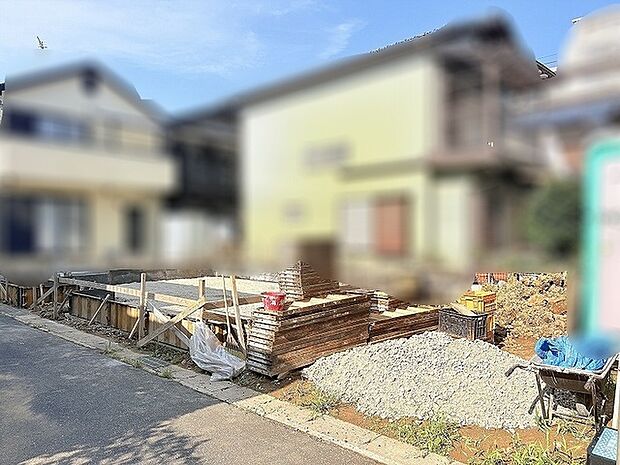 穏やかな空気が流れる落ち着いた住環境に新しい暮らしの基盤が整いはじめる場所