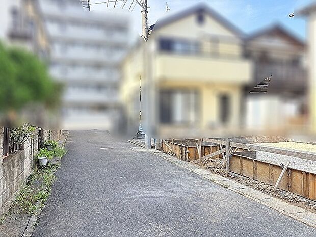 穏やかな空気が流れる落ち着いた街並みに佇む心地よい住まい