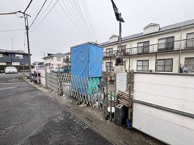 周辺環境の静けさが心地よく、穏やかな日常を過ごせる落ち着いた佇まいのロケーションです。