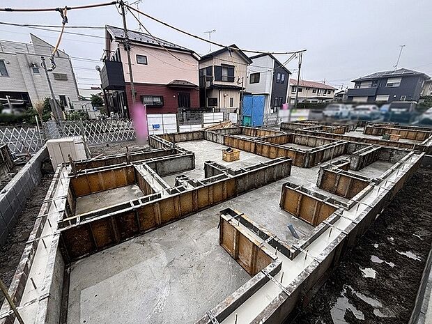 確かな構造が支える、これから始まる新しい物語への期待感が高まる空間です。