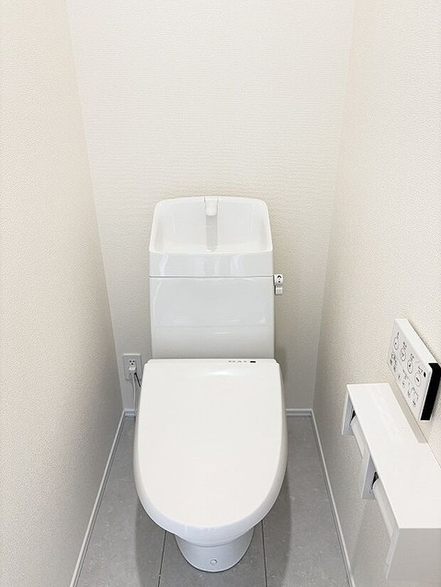 清潔感のある白を基調としたシンプルで落ち着いた空間が日々の暮らしに心地よさをもたらします