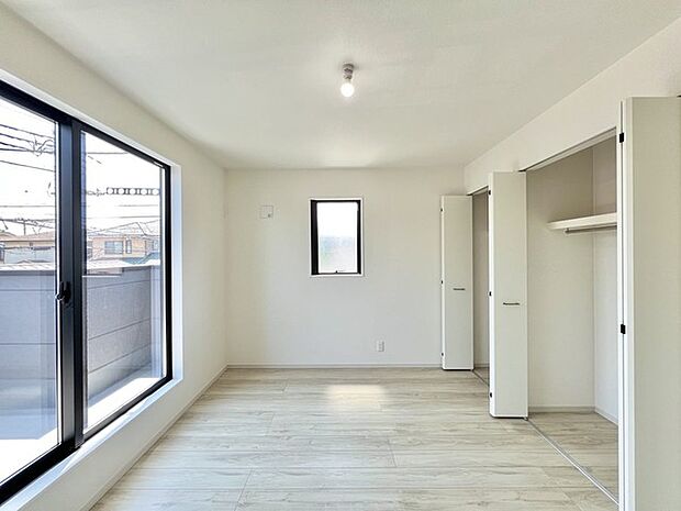 この部屋だれの部屋にしようかな、なんて会話を現地で楽しんでください。
