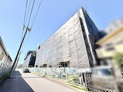 外観:新たな装いへ向けて丁寧に手が加えられる、静かな佇まいの建物外観 外観:新たな装いへ向けて丁寧に手が加えられる、静かな佇まいの建物外観