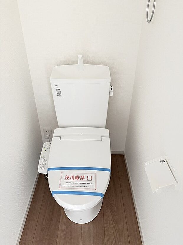 清潔感が漂うシンプルな空間で心地よい時間を過ごせる落ち着いた佇まい