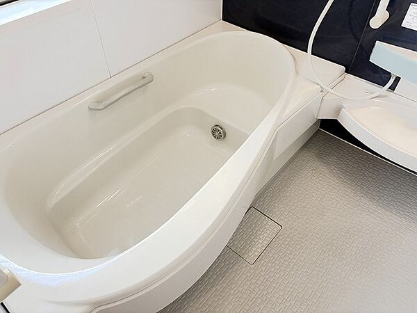 一日の疲れを静かにときほぐす落ち着きに満ちた心地よい空間