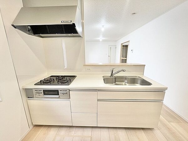 すっきりと整えられた空間が心地よい、穏やかな時間を過ごせる住空間です。