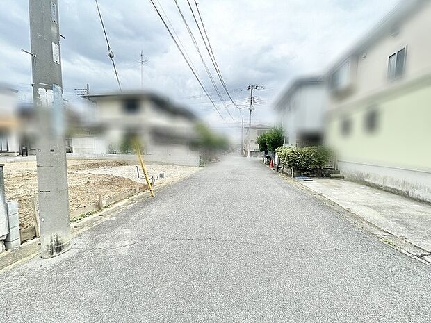 静寂と落ち着きに満ちた、穏やかな空気が流れる住環境が広がります。