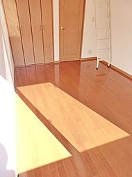 つつじヶ丘ビレッジ 1階1Kのリビング/ダイニング