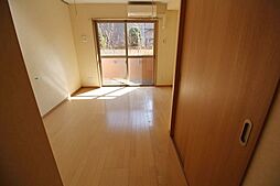 アーバンコート仙川 1階1Kのリビング/ダイニング