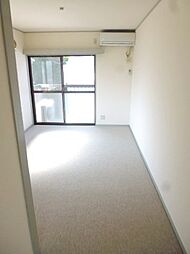 国領アパートメント 2階ワンルームのリビング/ダイニング