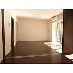 ガーデン千歳船橋 5階1LDKのリビング/ダイニング