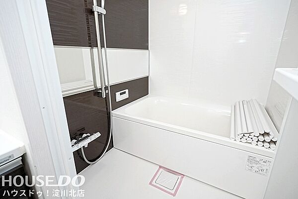 ■■本日内覧可能■■阪急各線「十三」駅徒歩11分・2025年1月フルリフォーム済（水廻り全て新調）リビングを見渡せる人気の対面式キッチン♪（食洗器付）・バスタイムも快適な浴室乾燥機完備！駐車場あり！