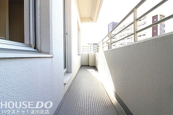 ■■内覧予約受付中■■阪急神戸線「神崎川」駅徒歩13分■2026年4月フルリフォーム済！最上階！2面バルコニー・角住戸につき採光・風通し良好♪便利な室内設備も充実！（食洗機・浄水機・浴室暖房乾燥機）