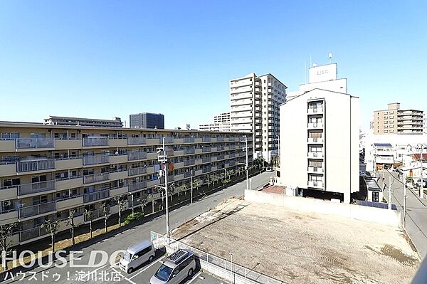 ■■内覧予約受付中■■阪急神戸線「神崎川」駅徒歩13分■2026年4月フルリフォーム済！最上階！2面バルコニー・角住戸につき採光・風通し良好♪便利な室内設備も充実！（食洗機・浄水機・浴室暖房乾燥機）