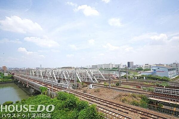 ■■本日内覧可能■■JR「東淀川」駅徒歩6分・メトロ御堂筋線「東三国」徒歩9分！5階部分・南東向き・三方角住戸・ペット飼育可！2026年5月リフォーム（水廻り全て新調・クロス・フローリング貼替）