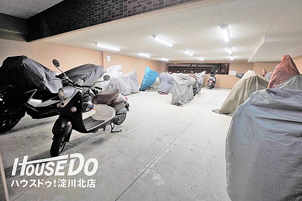 ■■内覧予約受付中■■阪急宝塚線「三国」駅徒歩5分！阪急神戸線も利用可能！ペット飼育可・15階建て7階部分・南向きバルコニー・専用駐車場1台分付！（無償）2026年9月リフォーム完成（全室クロス貼替）