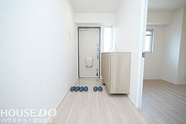 ■■本日内覧可能■■JR東海道線「新大阪」徒歩10分！専有面積87.28m2！9階建て8階部分・南西角部屋・3面バルコニー！2026年6月フルリフォーム（キッチン裏に大容量のパントリー）
